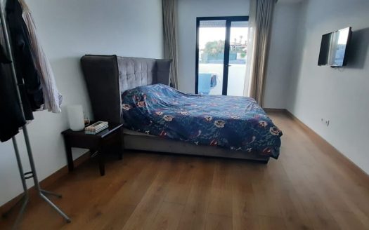 Duplex moderne avec Terrasses Racine