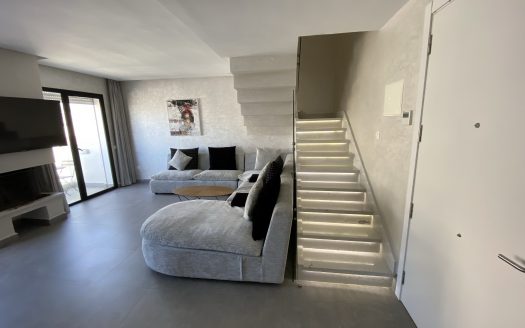 Duplex meublé 2 Chambres moderne à louer Racine