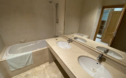 Location Appartement 3 Chambres Haut Standing Triangle d’Or